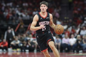 爱游戏-CBA季后赛赛程吃紧，丹佛掘金今晨防线松动，更衣室稳定，控场能力受关注的简单介绍