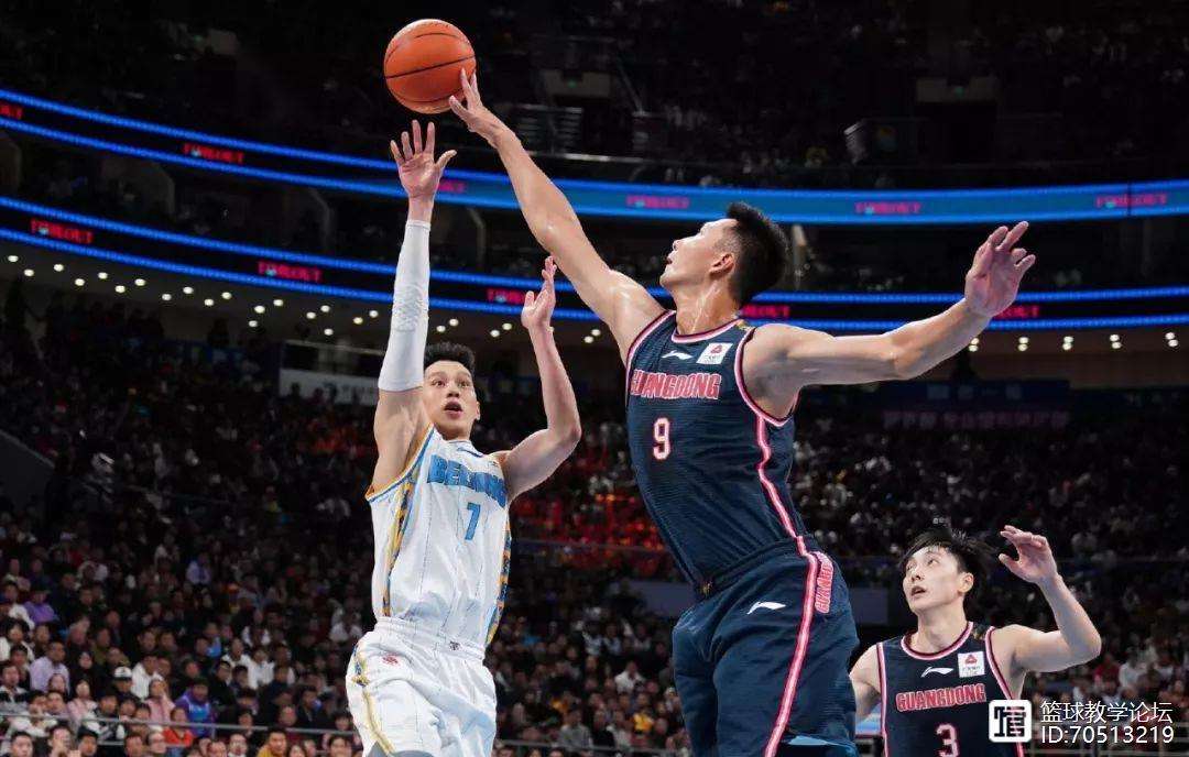 九游-国际比赛日深圳男篮备战西甲；豪取连胜细节曝光；球迷炸锅；年轻球员得到机会的简单介绍  第2张