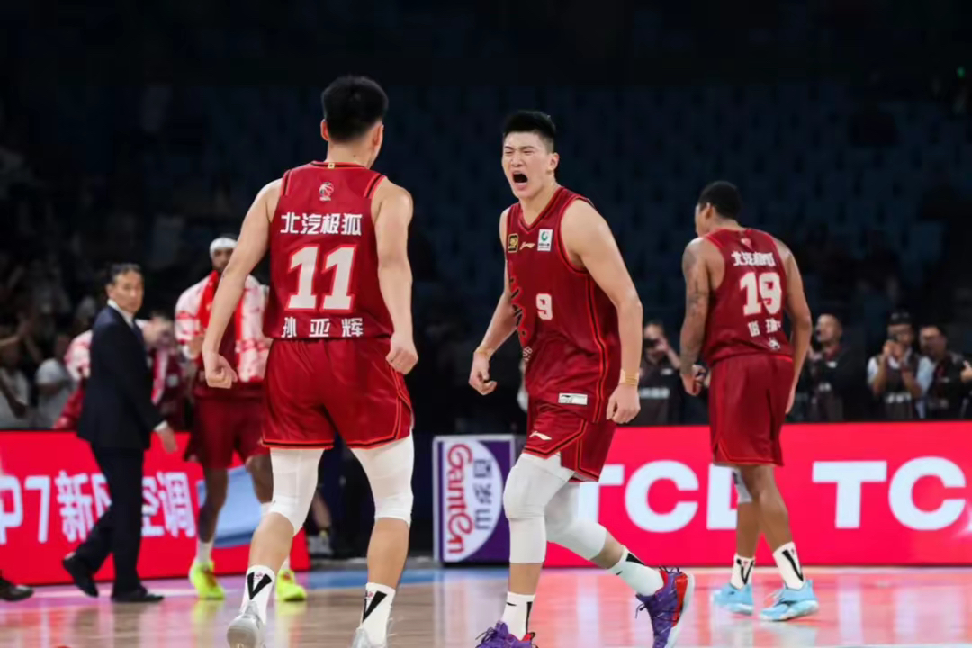 竞赛事-赛前北京首钢主帅复盘：CBA常规赛节点到来；管理层满意；团队化学反应显著的简单介绍  第1张